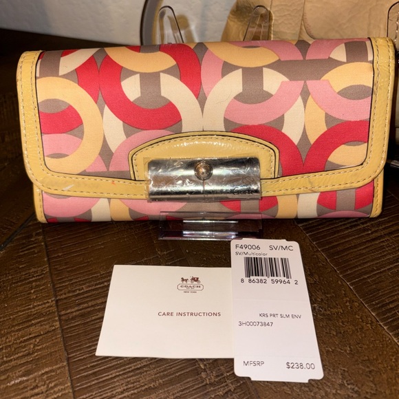 Coach NWT Patent Leather Hobo + Kristin Slim Envelope Wallet Set $559 Retail - Picture 2 of 15